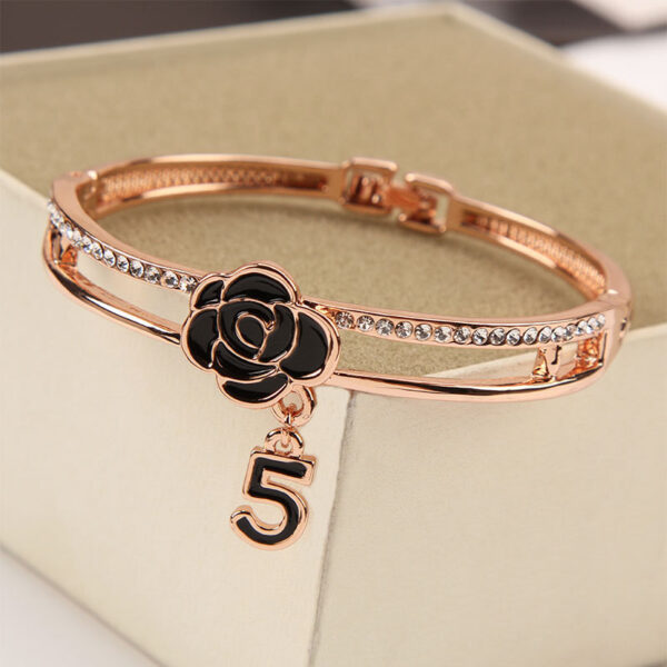 Little Fragrant Rose Bracelet - Image 2